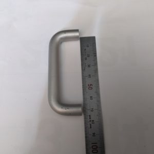 取っ手アルミ製